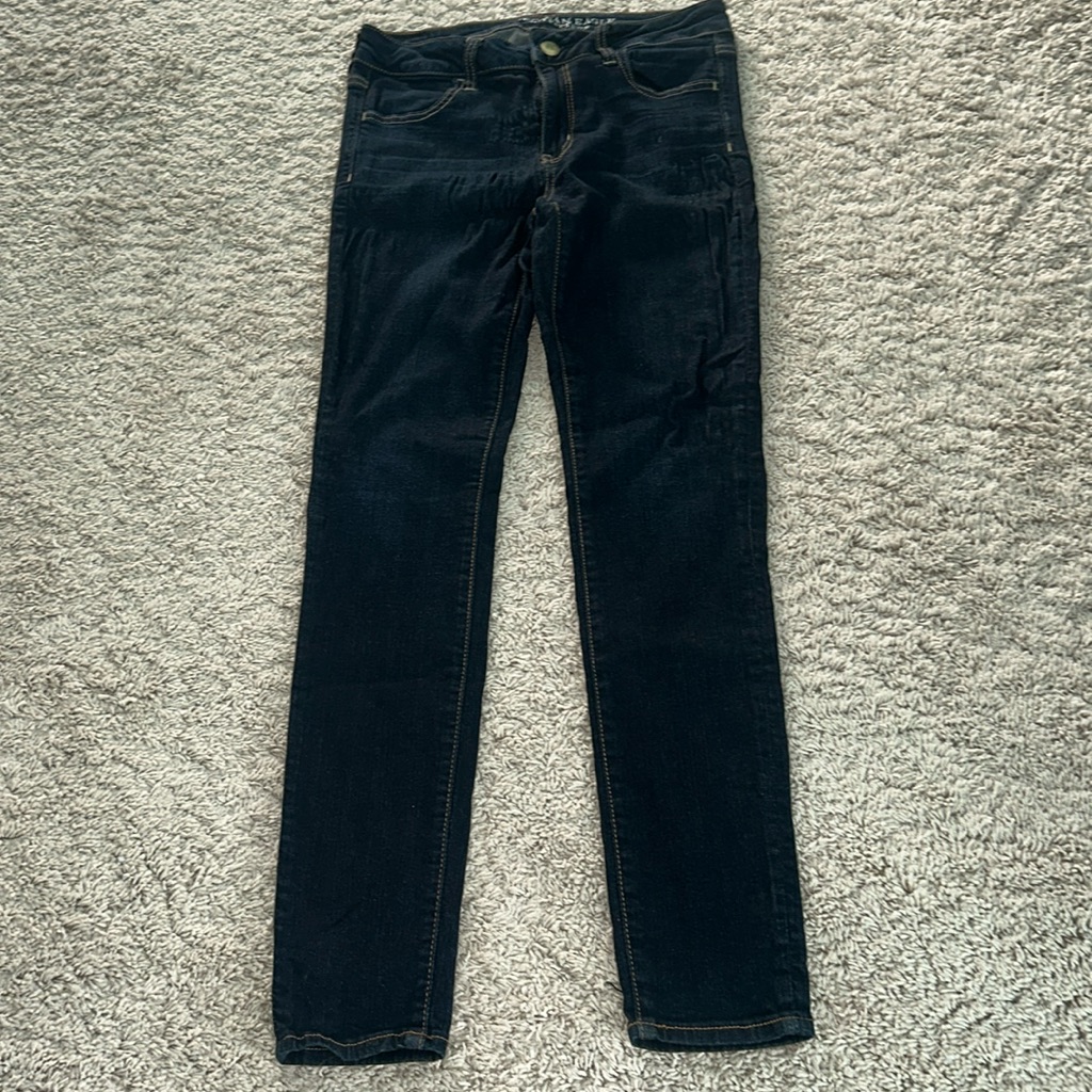 American Eagle Dark Jeans Size 8 Super Super Stretch American Eagle Dark Jeans Size 8 Super Super Stretch
